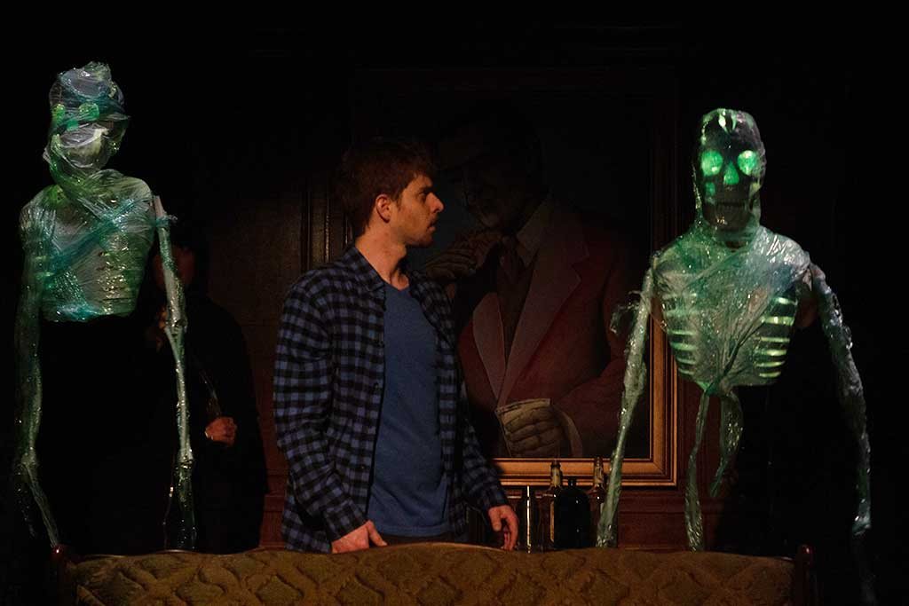 Production photo: 12 Chris Sykes and Ghosts · Remember Rudy